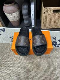 Picture of Louis Vuitton Slippers _SKULVsz38-46jyh0918744